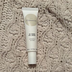 Flanerie hyaluronic serum